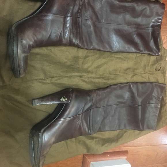 Gucci boots size 7 - Picture 2 of 3